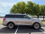 Used 2019 Lincoln Navigator Reserve image 4