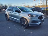 Used 2024 Ford Edge SE w/ Black Appearance Package image 3