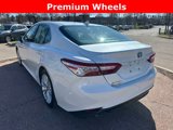 Used 2020 Toyota Camry XLE image 3