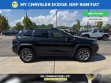 Used 2022 Jeep Cherokee Trailhawk image 5