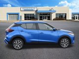 Used 2021 Nissan Kicks SV image 2