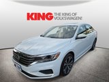 Used 2021 Volkswagen Passat 2.0T SE image 3