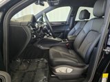 Certified 2020 Porsche Macan image 5