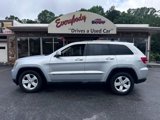 Used 2011 Jeep Grand Cherokee Laredo image 2