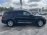 Used 2021 Ford Explorer XLT image 2