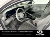 Used 2022 Hyundai Elantra SEL w/ Convenience + Premium Package image 4