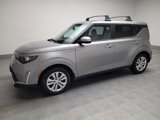 Used 2023 Kia Soul LX image 2