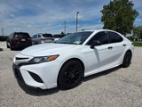 Used 2018 Toyota Camry SE image 3
