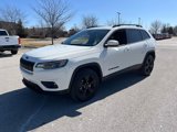 Used 2019 Jeep Cherokee Latitude Plus image 2