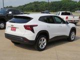 Used 2024 Chevrolet Trax LS w/ LS Convenience Package image 5