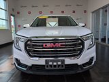 Used 2024 GMC Terrain SLT image 3