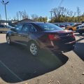 Used 2010 Ford Taurus SEL image 4