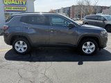Used 2022 Jeep Compass Latitude image 2