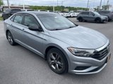 Certified 2019 Volkswagen Jetta R-Line image 2