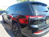 Used 2023 Jeep Grand Cherokee L Laredo image 3