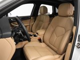 Certified 2025 Porsche Macan image 5