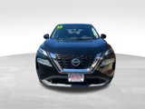 Used 2021 Nissan Rogue SV image 2