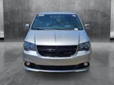 Used 2018 Dodge Grand Caravan SE image 2