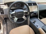 New 2025 Land Rover Discovery Dynamic SE image 4