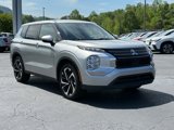 Used 2022 Mitsubishi Outlander ES image 2