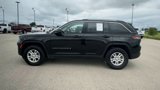 Used 2023 Jeep Grand Cherokee Laredo image 5