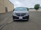 Used 2019 Dodge Grand Caravan SE w/ UConnect Hands-Free Group image 2