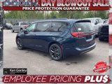 New 2025 Chrysler Pacifica Limited image 5