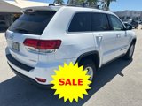 Used 2020 Jeep Grand Cherokee Laredo image 4