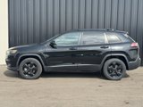 Used 2020 Jeep Cherokee Latitude Plus image 2