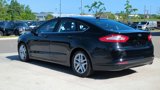 Used 2016 Ford Fusion SE image 3
