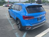 Used 2022 Volkswagen Taos SEL w/ Panoramic Sunroof Package image 6