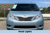 Used 2017 Toyota Sienna XLE image 2