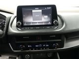 Used 2023 Nissan Rogue SV image 3