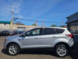 Used 2019 Ford Escape SE image 2