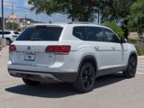 Used 2018 Volkswagen Atlas SEL image 3