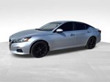 New 2025 Nissan Altima 2.5 SR image 2