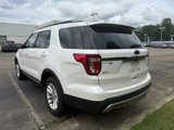 Used 2017 Ford Explorer XLT w/ Equipment Group 202A image 4