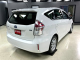 Used 2017 Toyota Prius V Two image 3