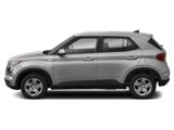 Used 2022 Hyundai Venue SE image 2