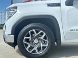 Used 2022 GMC Sierra 1500 SLT w/ SLT Convenience Package image 5