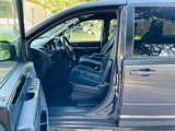 Used 2016 Dodge Grand Caravan SE image 3