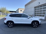 Certified 2024 Volkswagen Taos SE image 2