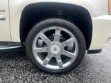 Used 2013 Cadillac Escalade Luxury image 4