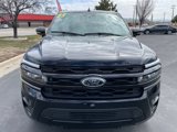 Used 2023 Ford Expedition Limited image 3