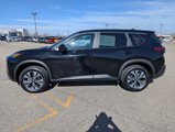 Used 2023 Nissan Rogue SV image 3