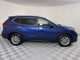 Used 2017 Nissan Rogue SV image 4