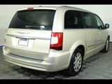 Used 2016 Chrysler Town & Country Touring image 2