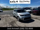 Used 2017 Kia Soul + image 3