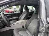 Used 2018 Toyota Camry LE image 2