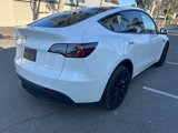 Used 2022 Tesla Model Y Long Range image 3